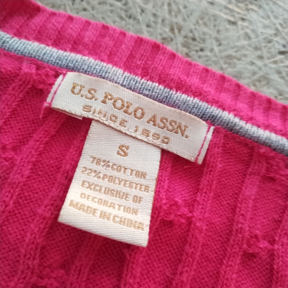 ❤️‍🔥❤️‍🔥HURRY!! STORE CLOSE THIS WEEK!! Polo Pink Cardigan S - Picture 3 of 3